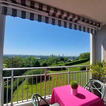 Vue Sur Lyon - Clim - Terrasse - Parking Securise Caluire-et-Cuire