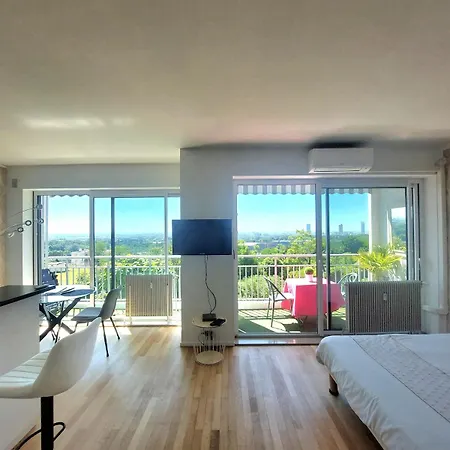 Apartment Vue Sur Lyon - Clim - Terrasse - Parking Securise *