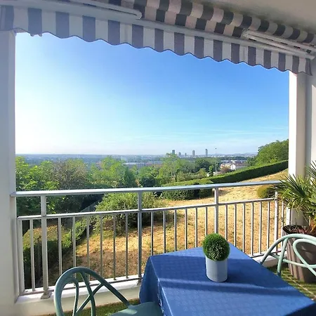 Vue Sur Lyon - Clim - Terrasse - Parking Securise Apartment *